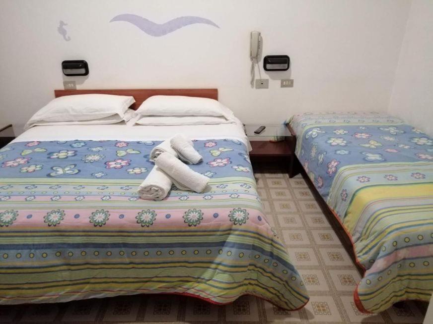 ريميني Hotel Criss المظهر الخارجي الصورة