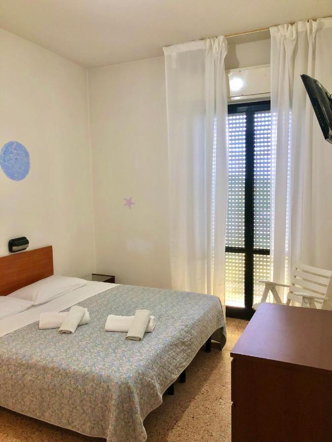 ريميني Hotel Criss المظهر الخارجي الصورة