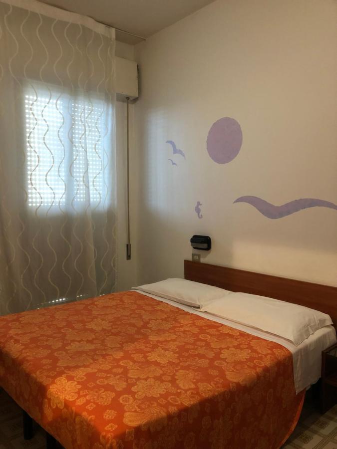 ريميني Hotel Criss المظهر الخارجي الصورة